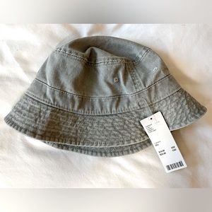 NWT  Urban Outfitters unisex bucket hat
